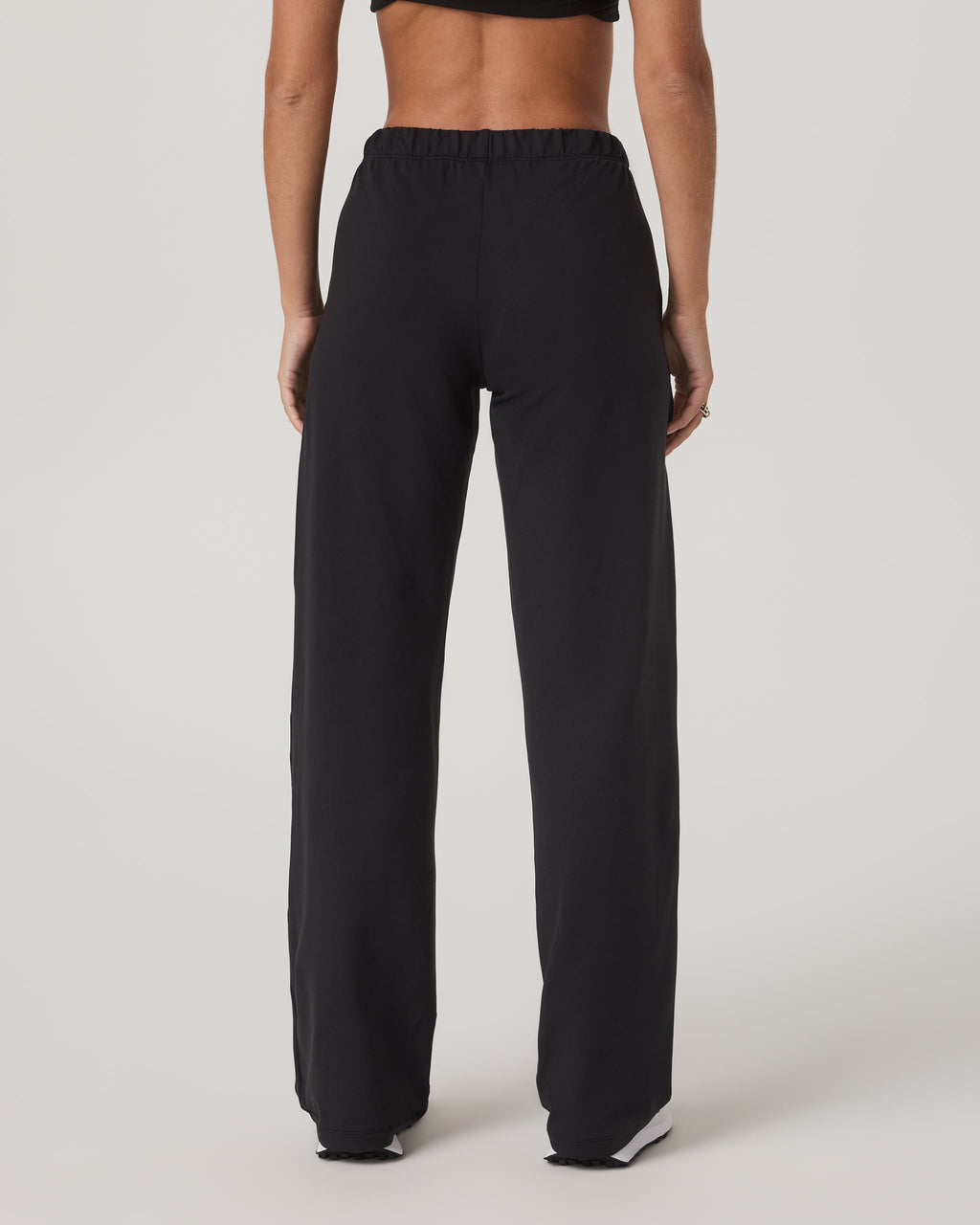 Halo Modern Straight Leg Pant-Short | Solid Black