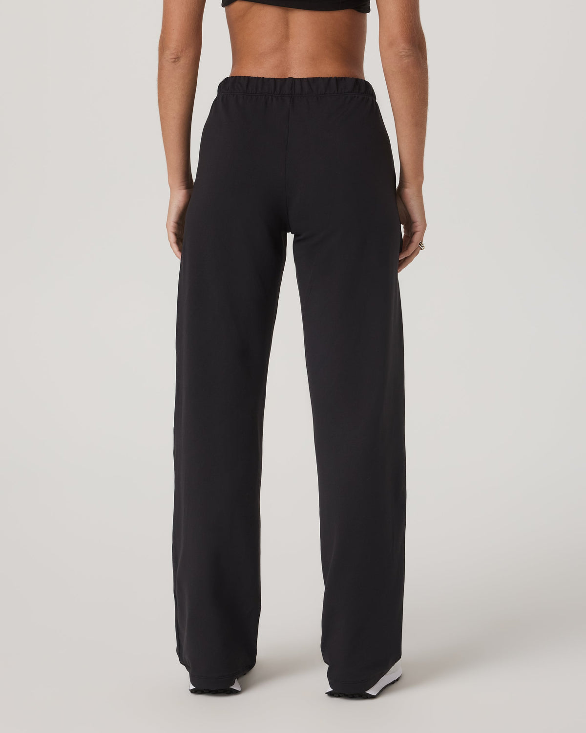 Halo Modern Straight Leg Pant-Short | Solid Black