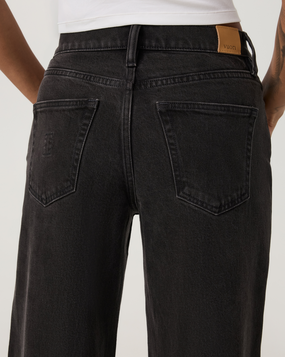 Womens Vuori Vintage Wideleg Jean 30 | Black Wash Denim