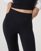 Vuori AllTheForm™ Flare | Black