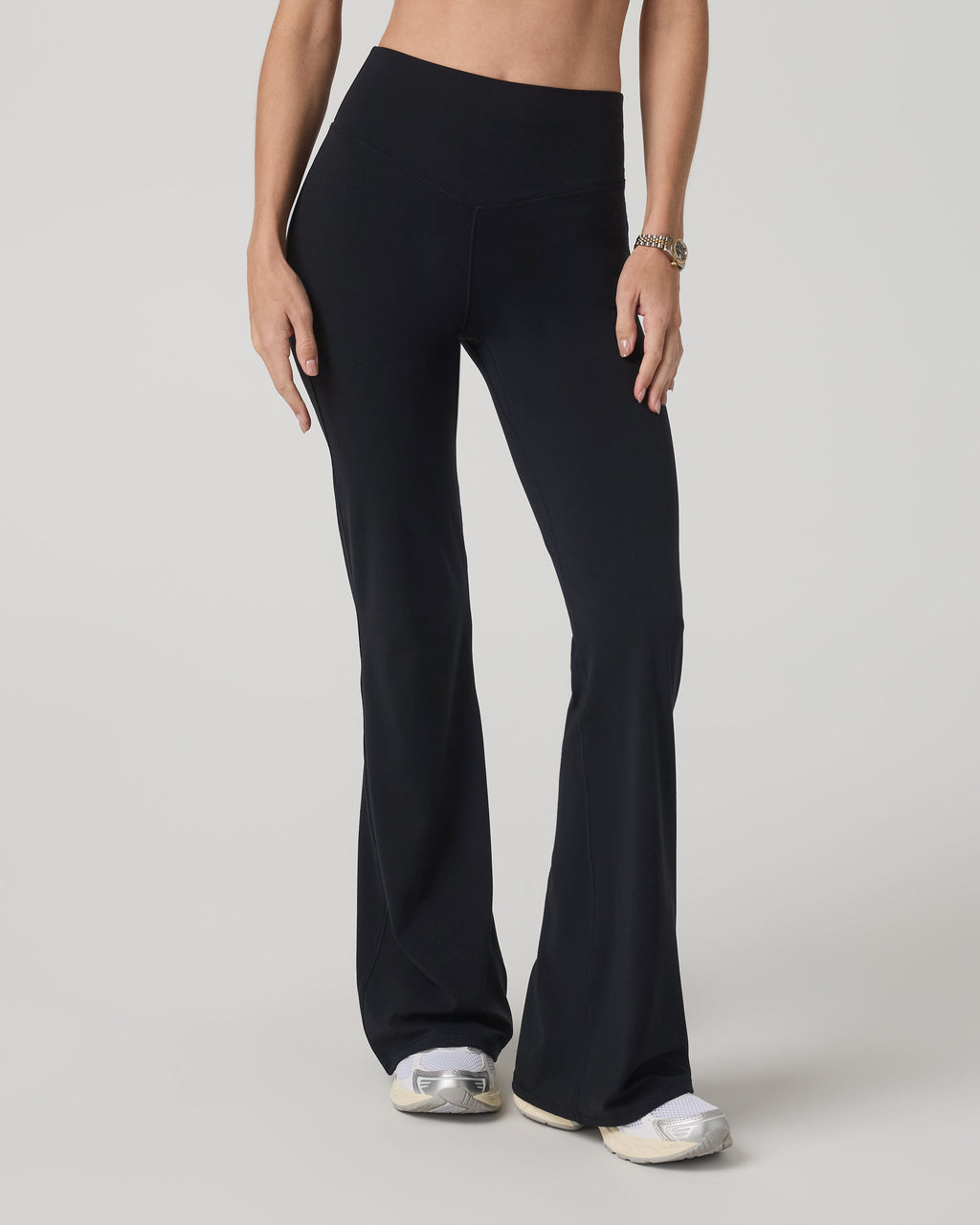Vuori AllTheForm™ Flare | Black
