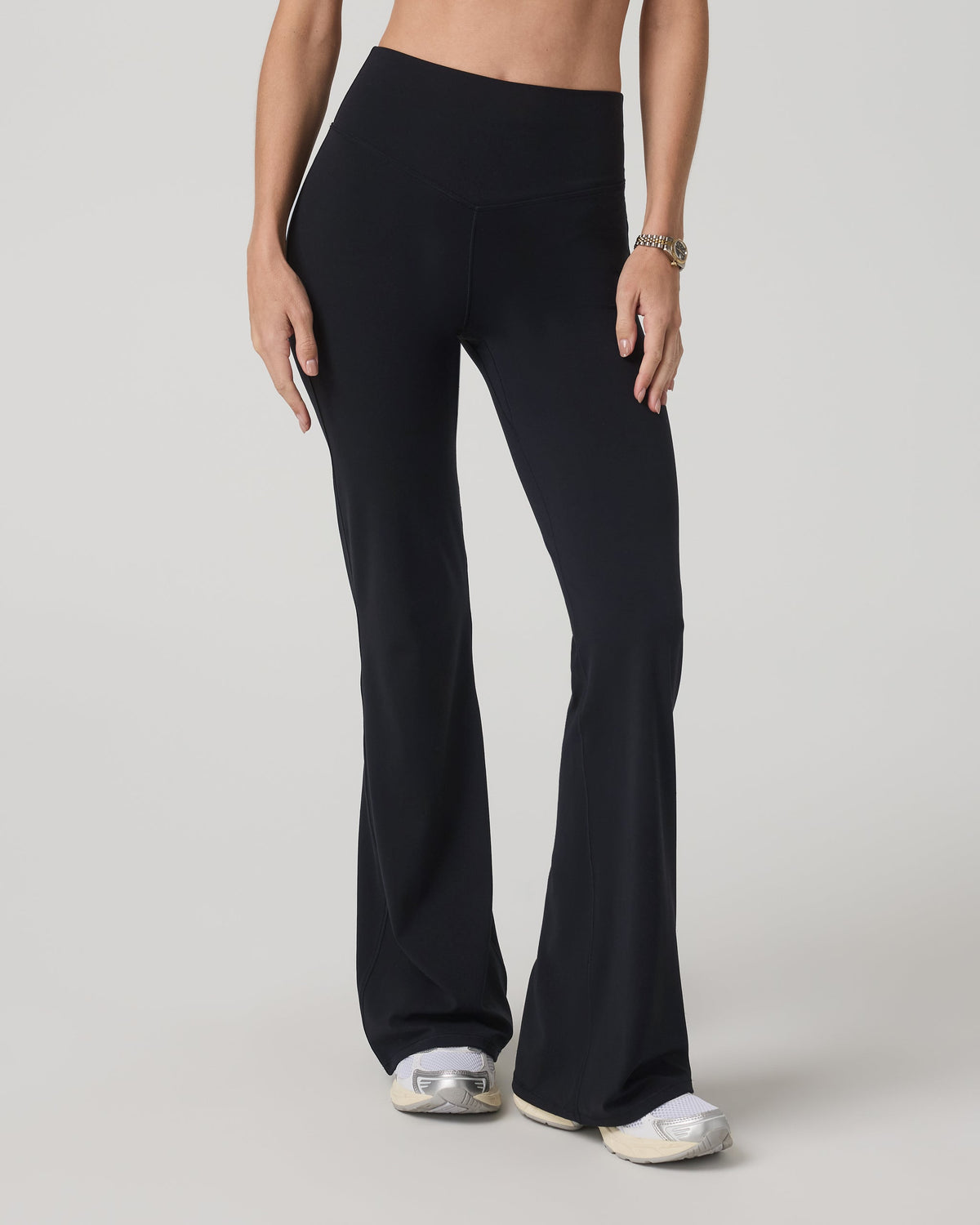 Vuori AllTheForm™ Flare | Black