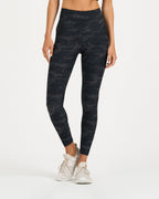 Clean Elevation Legging | Black Camo