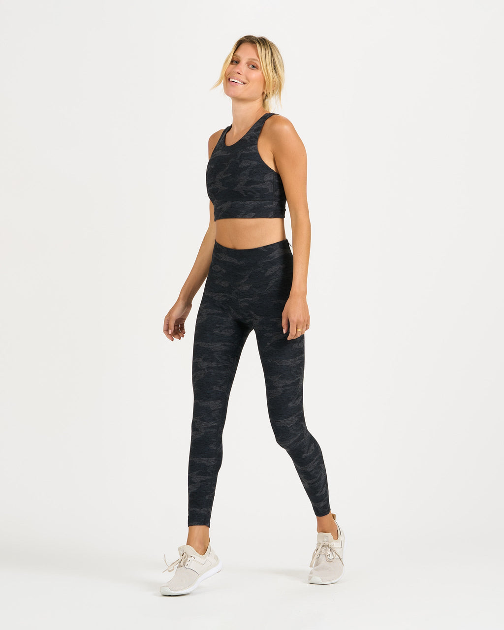 Clean Elevation Legging | Black Camo