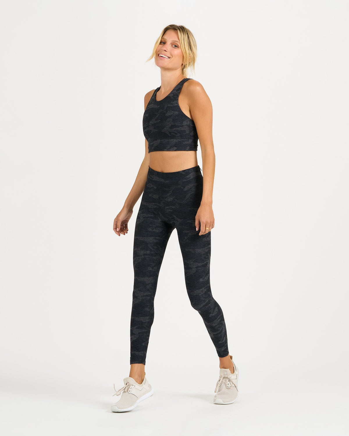 Clean Elevation Legging | Black Camo