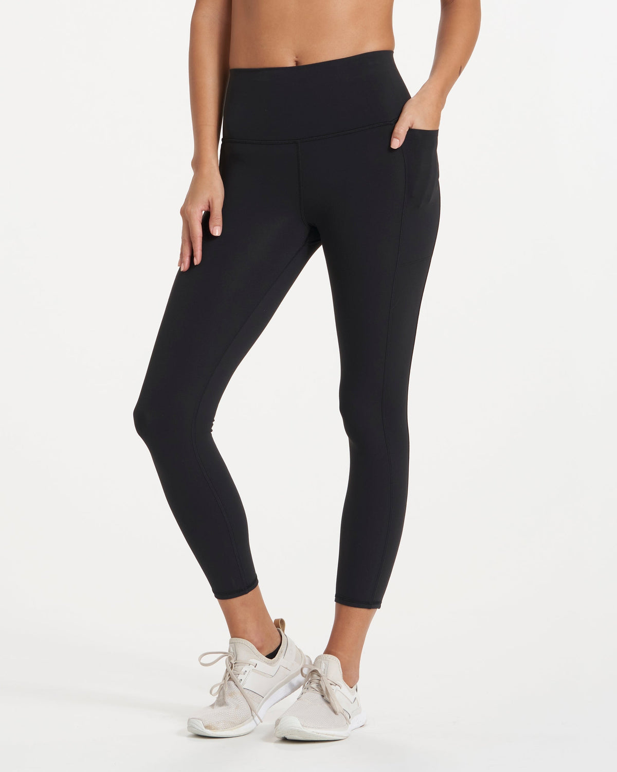 Studio Pocket Legging-Short | Black
