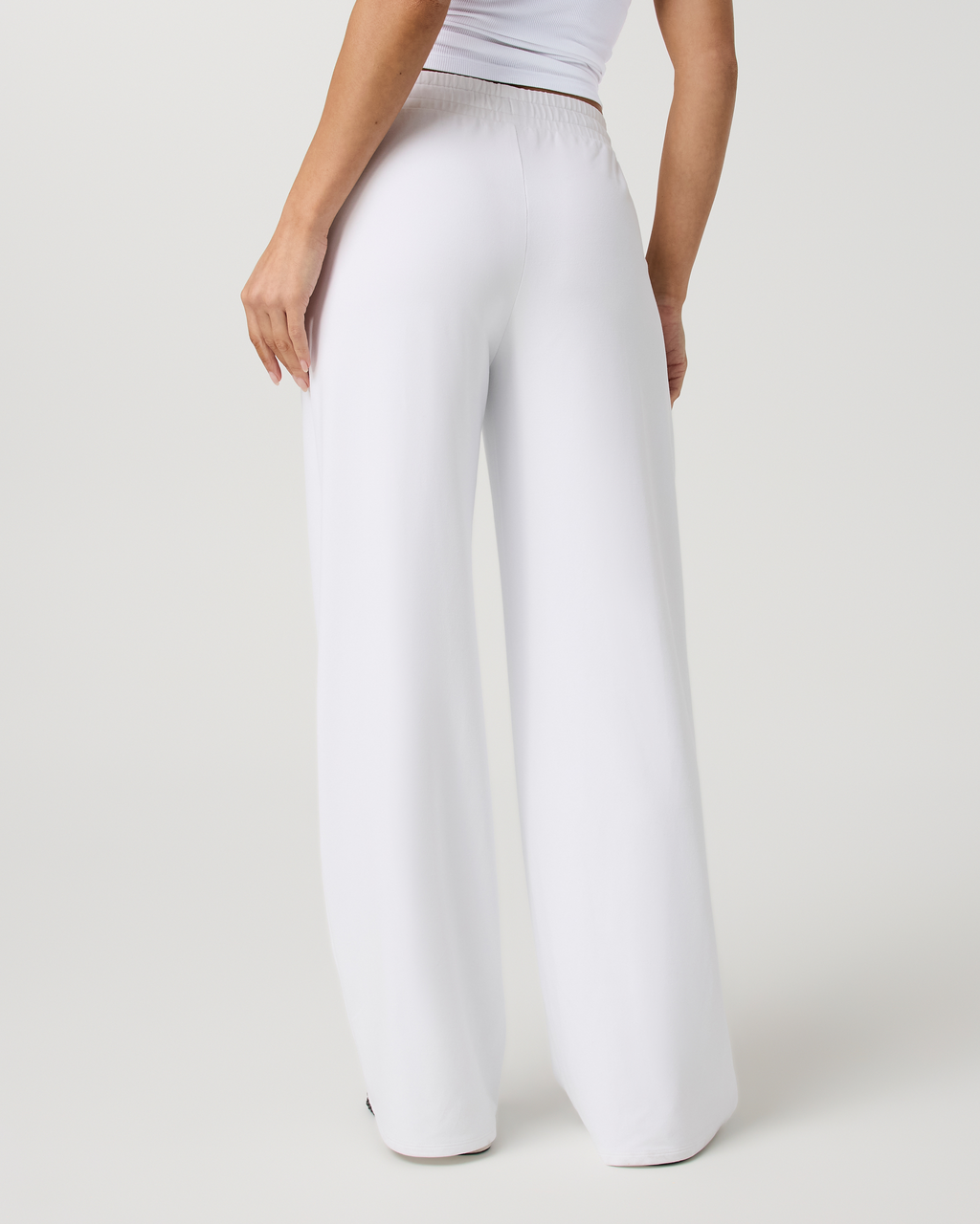 Halo Essential Wideleg Pant - Short | White