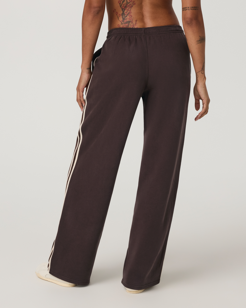 Restore Straight Leg Track Sweatpant | French Roast