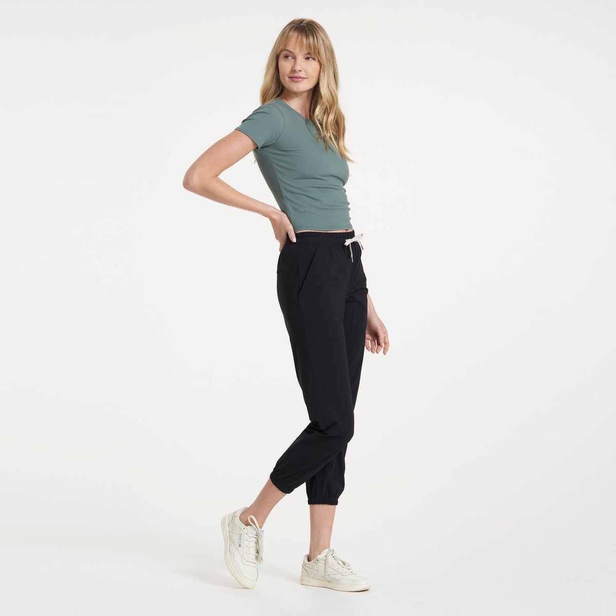 Pose Fitted Tee | Kelp