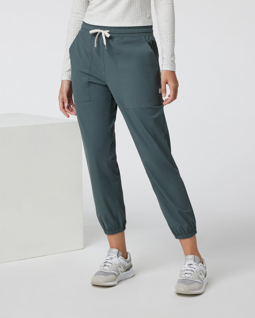 Miles Jogger | Smoked Beryl