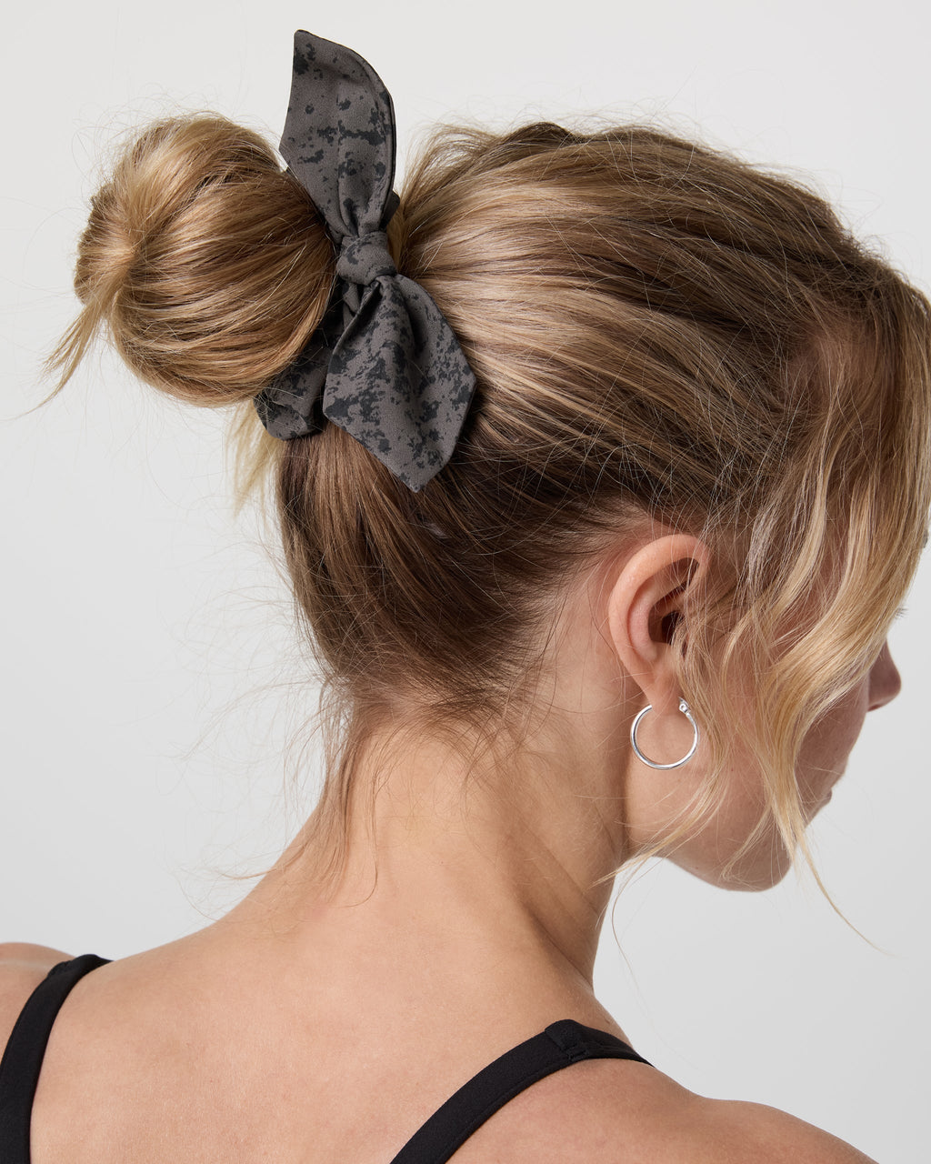 Tie Scrunchy | Chia Stucco